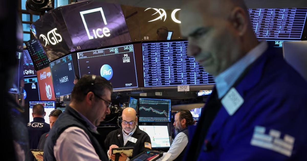 Las acciones argentinas subieron hasta 7-en-porciento- bajoacute el riesgo paiacutes y doacutelar estable