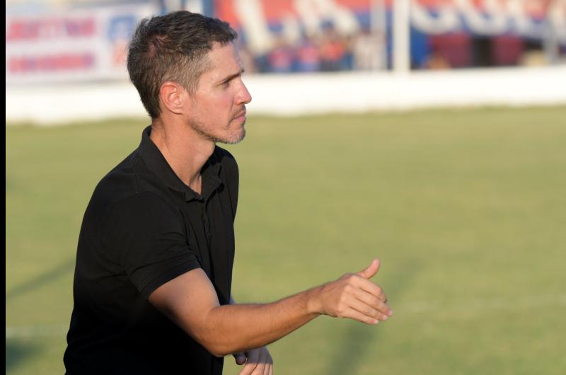 CONFORME Juan Vita resaltó la entrega de sus jugadores y pidió el acompañamiento del hincha para lo que viene