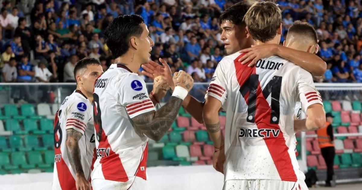 River Plate rescatoacute un empate con diez jugadores en Santa Cruz de la Sierra
