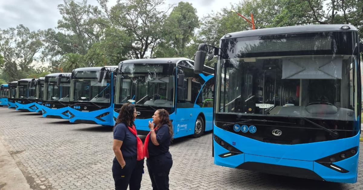 El recorrido que tendraacute la nueva liacutenea de colectivos eleacutectricos desde el lunes 13 en Santiago