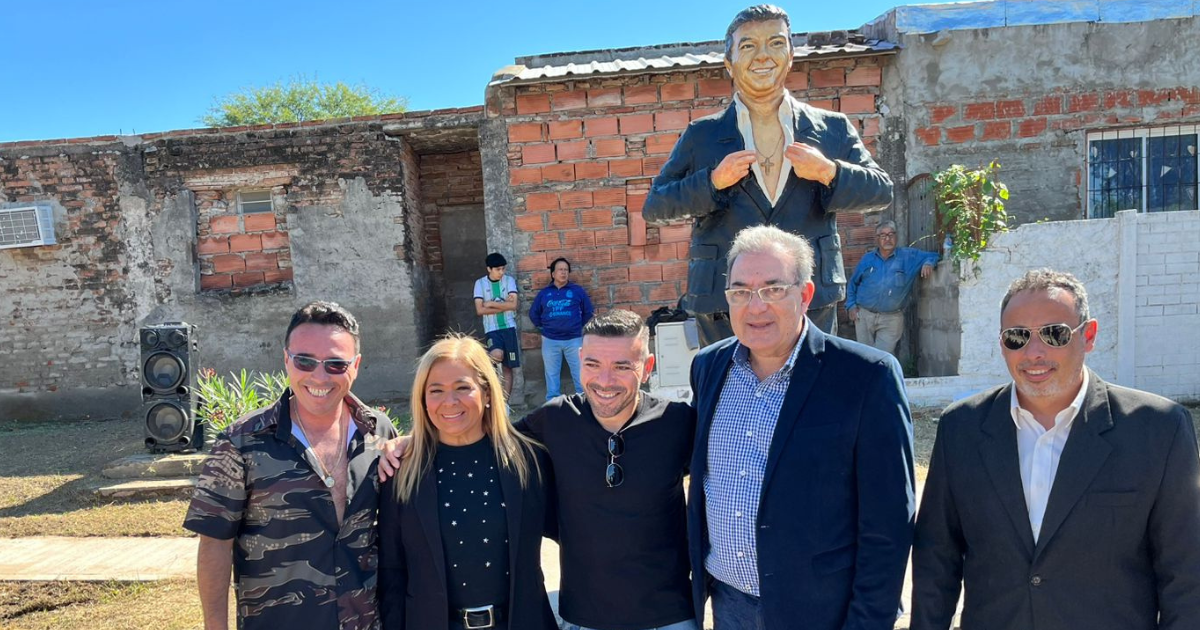 Santiago del Estero homenajea a Jorge Veacuteliz en el Diacutea de la Guaracha Santiaguentildea