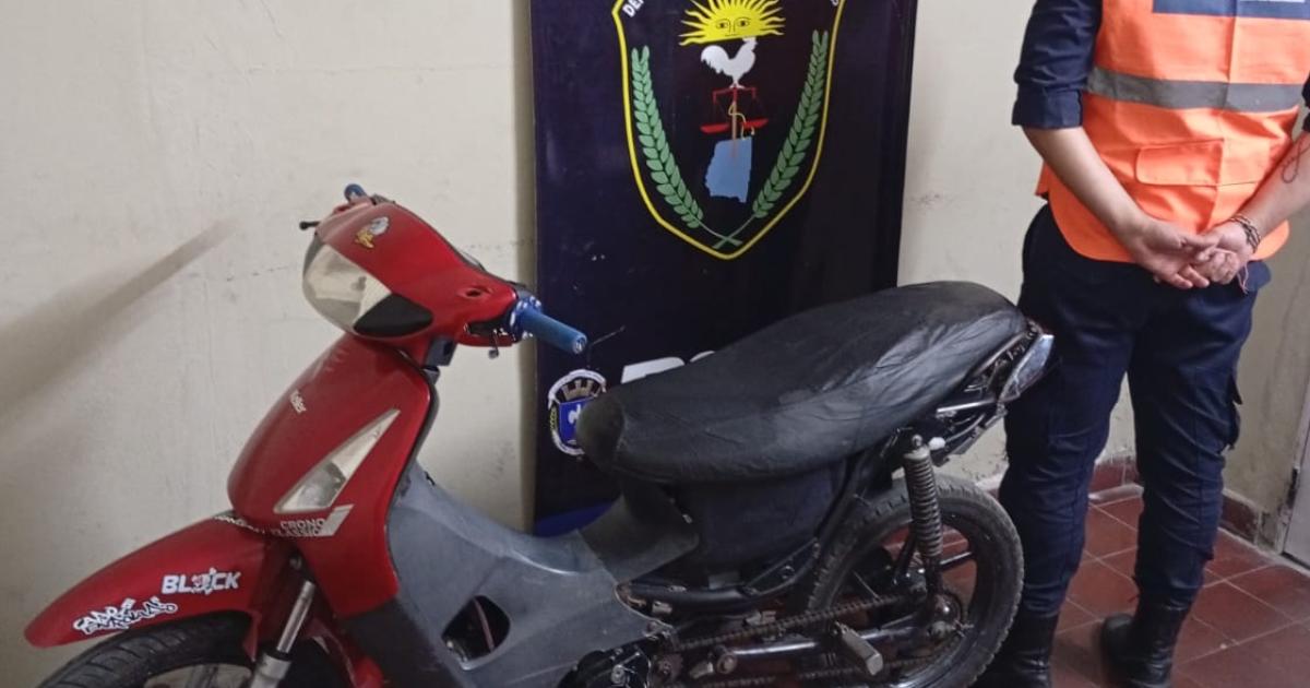 Secuestran motovehiacuteculo adulterado