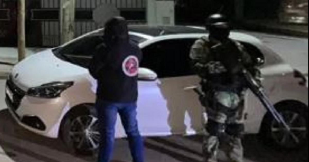 Golpe al narcotraacutefico- secuestran cocaiacutena doacutelares maacutes de 27 millones de pesos y vehiacuteculos 