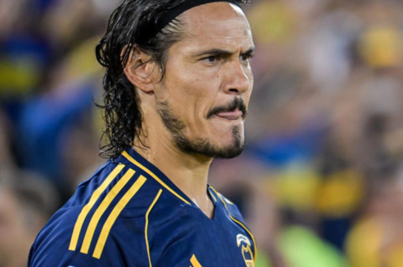 iquestVuelve El enigmaacutetico posteo de Edinson Cavani en la previa del claacutesico con Independiente