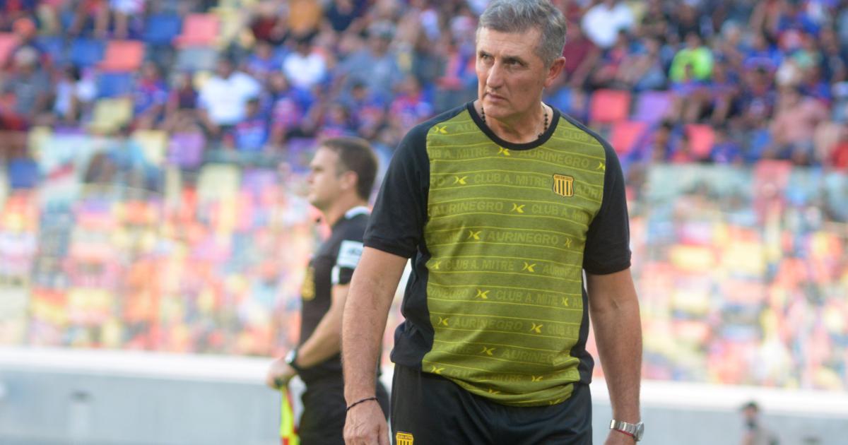 Mayor entre mantener el once o cambiar un par de nombres