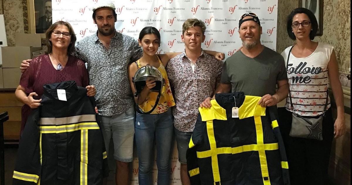 La asociacioacuten francesa Pichonas del Monde traeraacute una ambulancia y ropa para el cuerpo de Bomberos Voluntarios de Antildeatuya