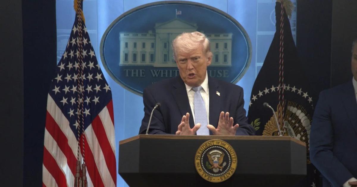 Trump anuncioacute el operativo para liberar el estrecho de Ormuz y afirmoacute que destruyeron buques iraniacutees