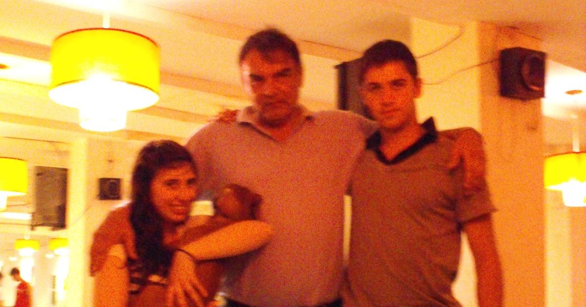 La asociacioacuten francesa Pichonas del Monde traeraacute una ambulancia y ropa para el cuerpo de Bomberos Voluntarios de Antildeatuya