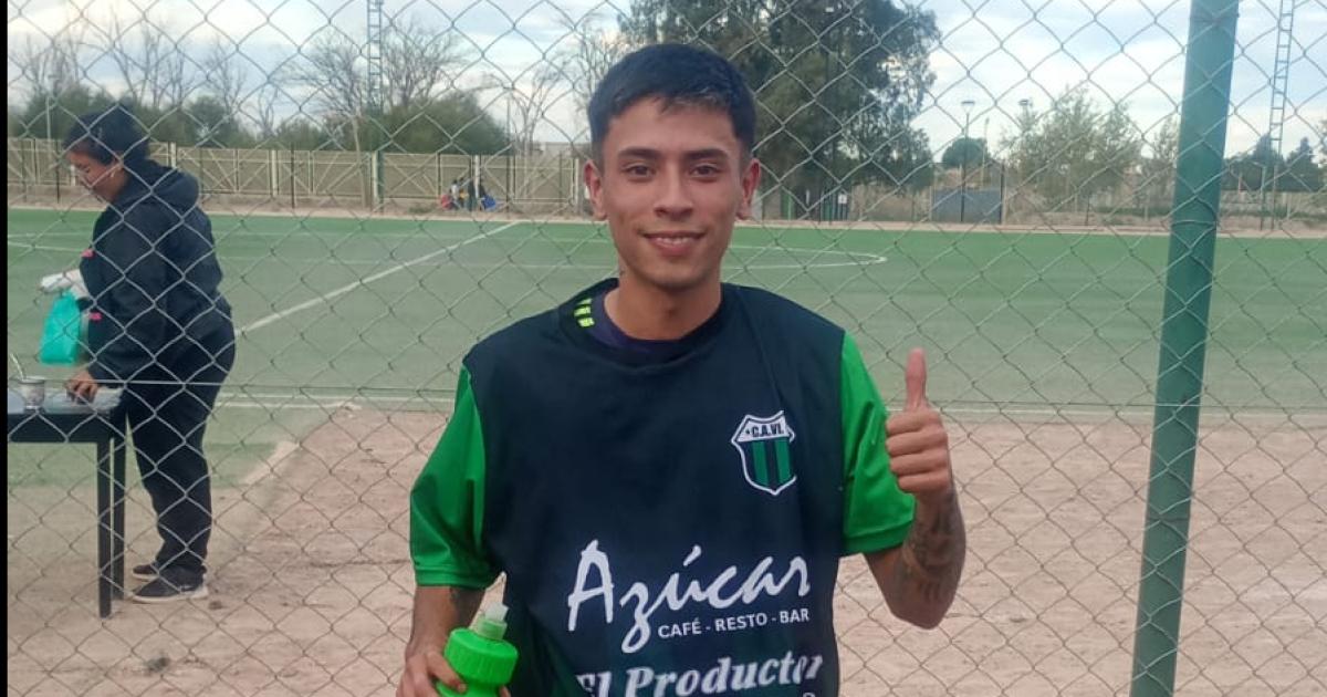 Santiaguentildeo brilla en la Liga de Neuqueacuten