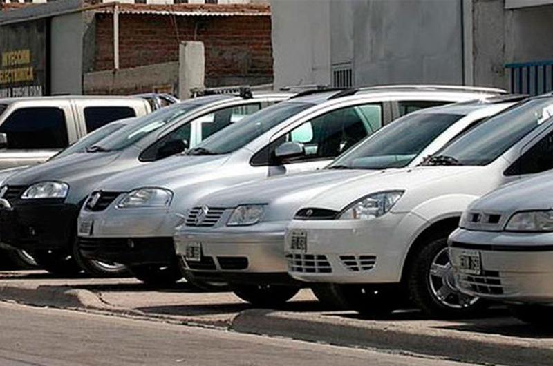 Se vendieron maacutes autos usados en el uacuteltimo mes