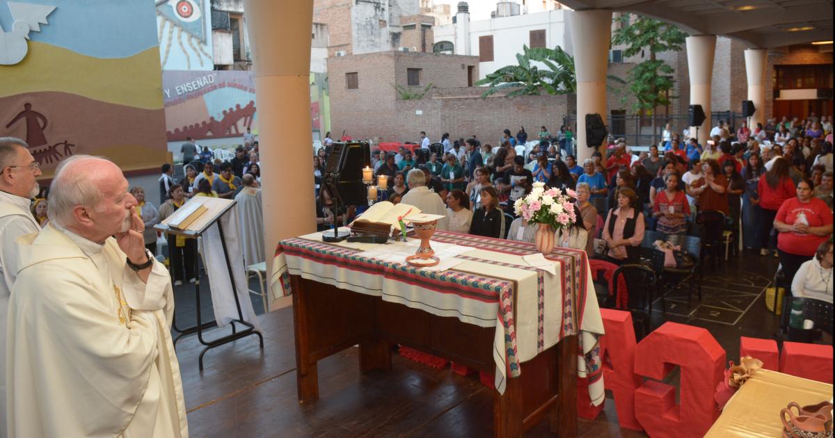 Bajo el lema Te he llamado por tu nombre se realizoacute en Santiago el ENCASA 2026