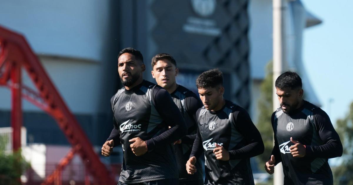 El Ferroviario necesita sumar esta noche en Liniers