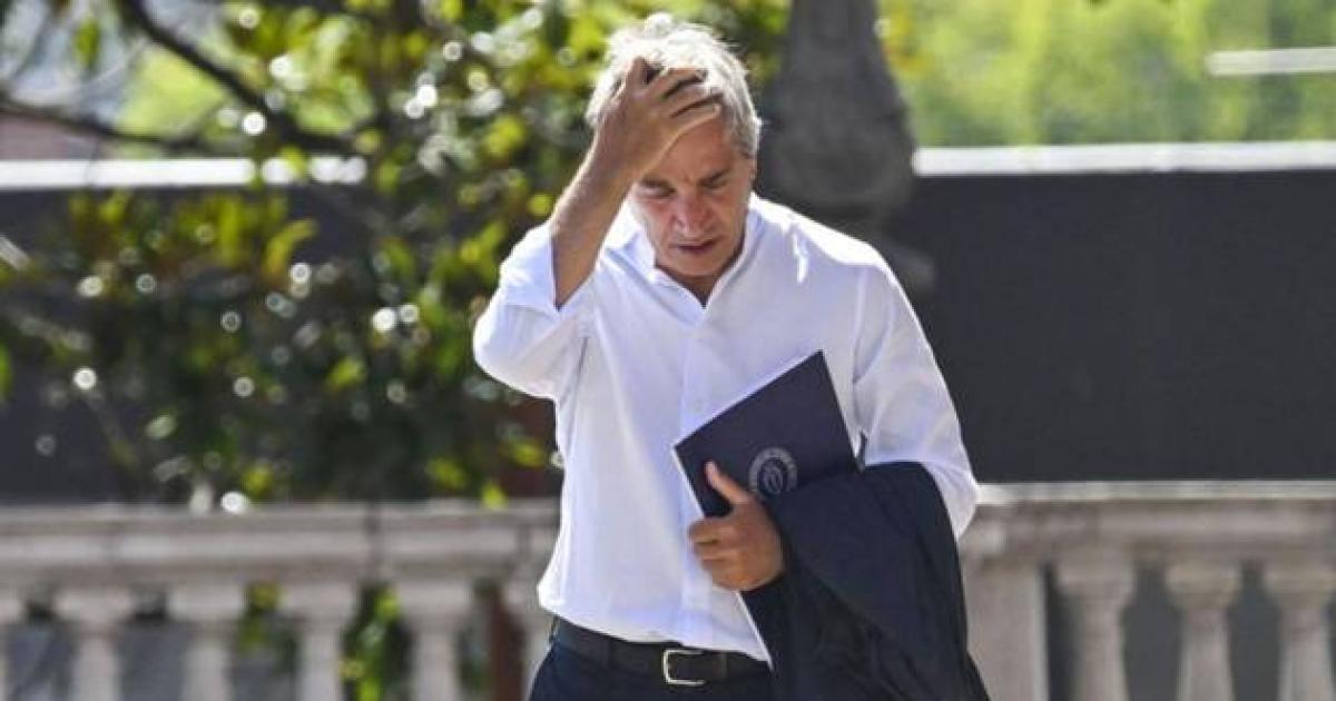 Caputo habriacutea pedido a todos los ministerios que ajusten sus presupuestos un 20-en-porciento-