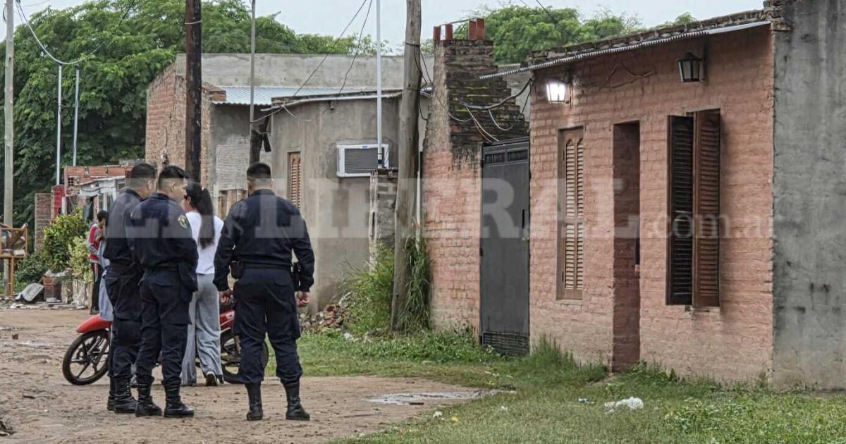 Operativo policial en el B� Ezeiza