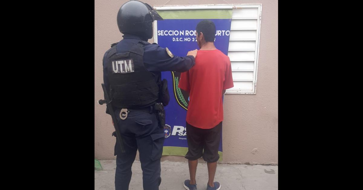 Campo Contreras Viejo- demoraron a un hombre acusado de robar un celular tras ser sorprendido por la duentildea