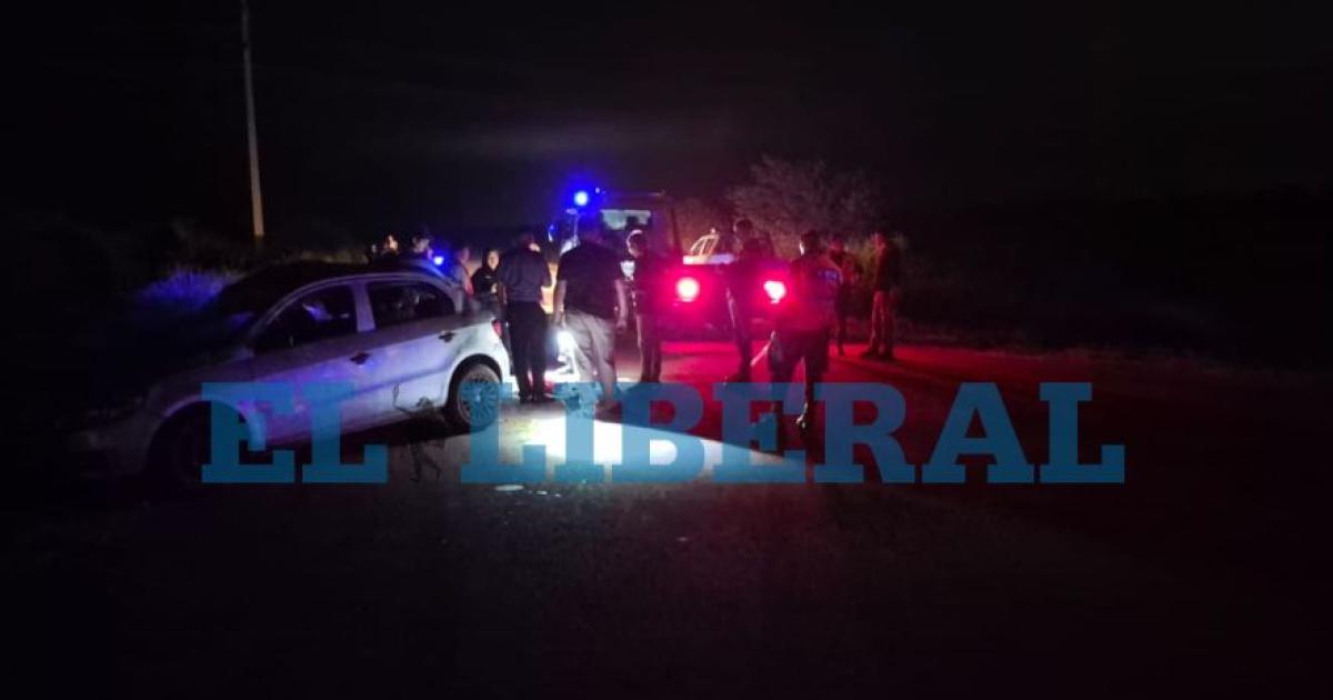 Nuevas imaacutegenes del vuelco donde murieron hinchas saltentildeos en la R 34