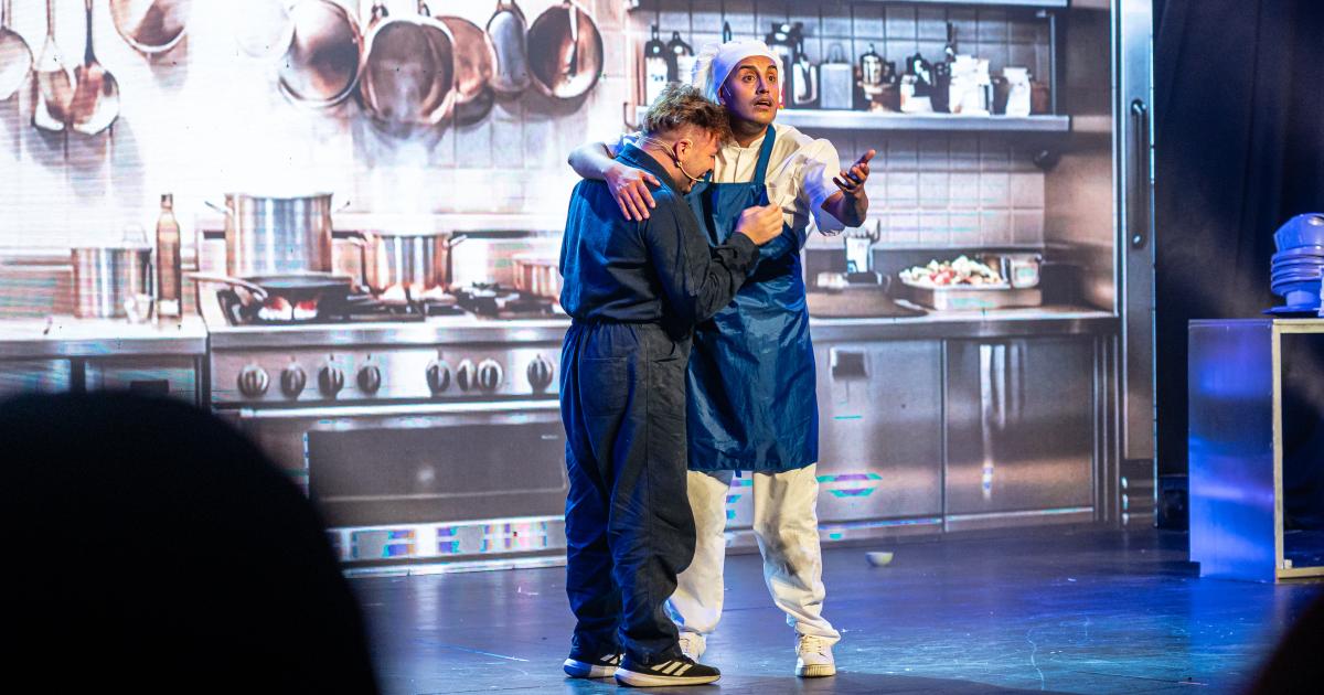 Pablo Castillo- Mi humor es sano y para la familia