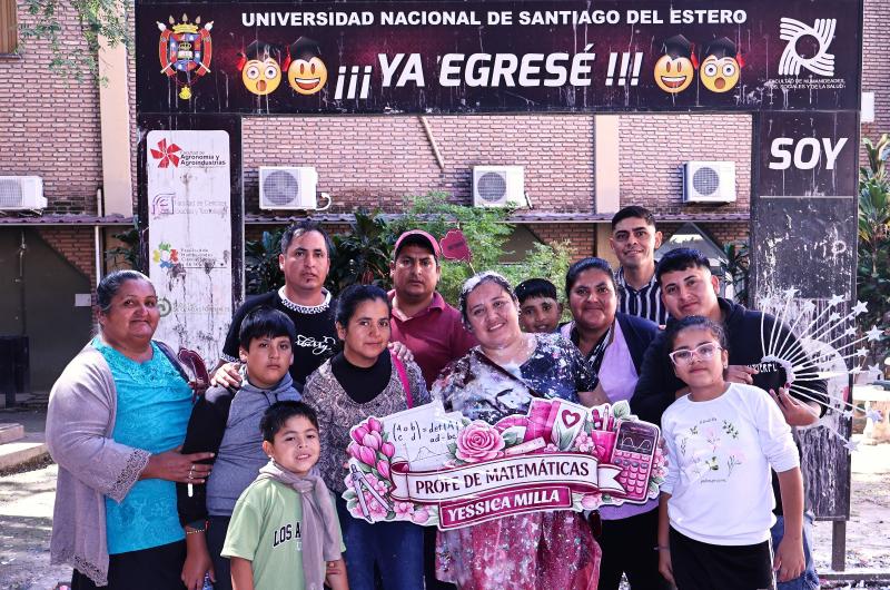 Suentildeo compartido- la emotiva historia de la primera profesional en una familia de Atamisqui