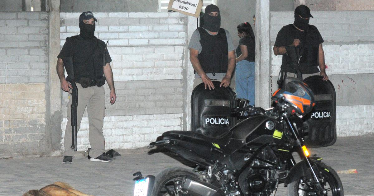 Ampliacutean detenciones para tres frienses en causa por drogas