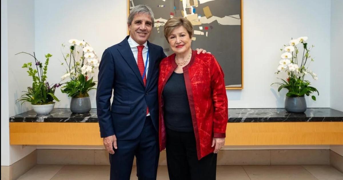 El FMI aproboacute la revisioacuten del acuerdo con Argentina y activoacute desembolso por US 1000 M