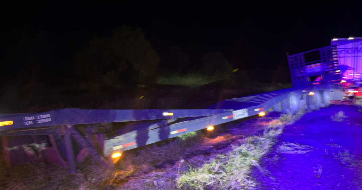 Un camioacuten se despistoacute en la ruta 34 y el traacutensito estaacute demorado