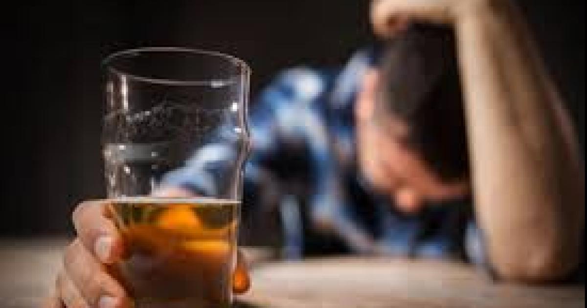 Vuelve a casa borracho y lo sufre su pareja e hijos discapacitados