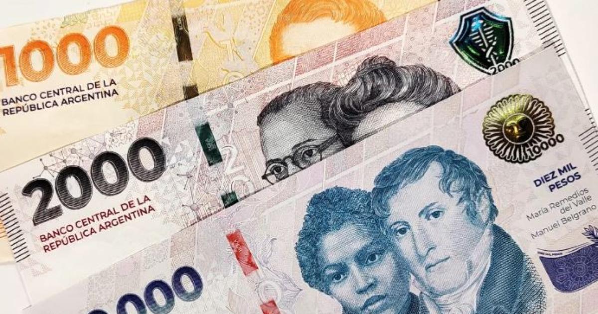 Los salarios crecieron en febrero pero perdieron otra vez contra la inflacioacuten
