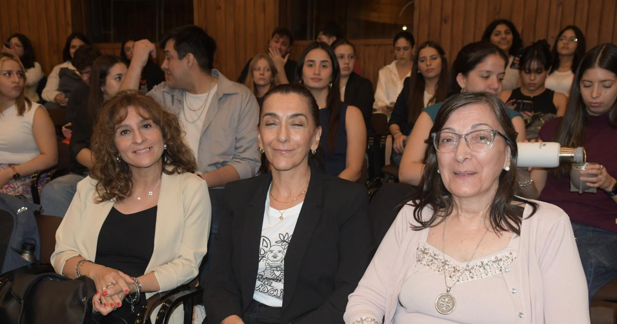 LORENZETTI PRESENTOacute EL LIDERAZGO DEL CAOS