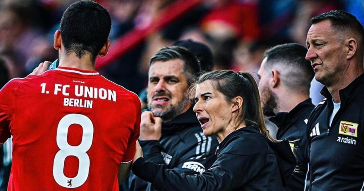 Foto- X@BlessedSunny001