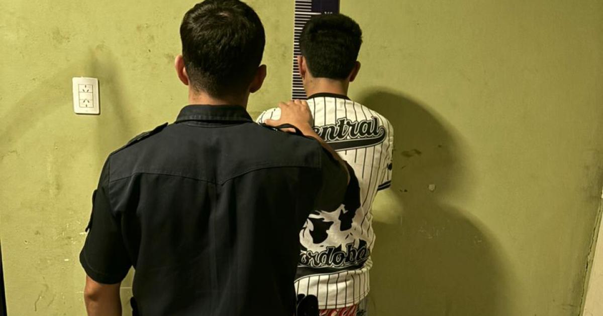 Violento asalto en el Bordm Centro- intentoacute robar y la viacutectima lo golpeoacute con hierro