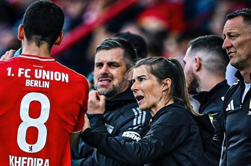 Foto- X@BlessedSunny001