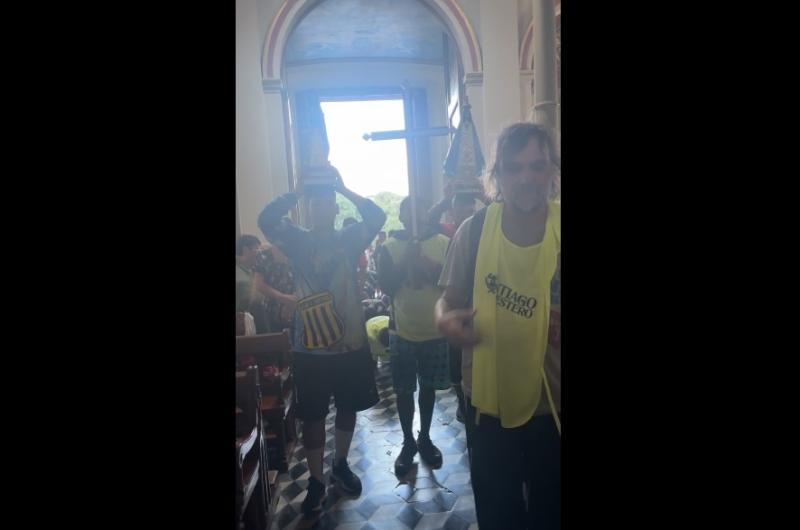 Peregrinos del Hogar de Cristo bandentildeo llegaron a Catamarca