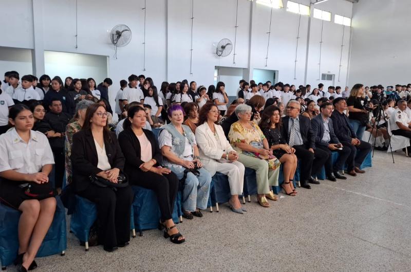 El Colegio Secundario del Sesquicentenario Ndeg6 cumplioacute 60 antildeos