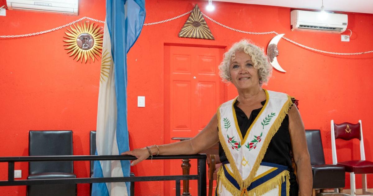 La Gran Maestra de la masoneriacutea argentina en Santiago del Estero- No somos una secta