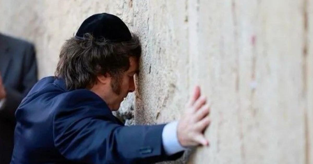 Milei visita Israel- estuvo en el Muro de los Lamentos y se reuniraacute con Benjamin Netanyahu