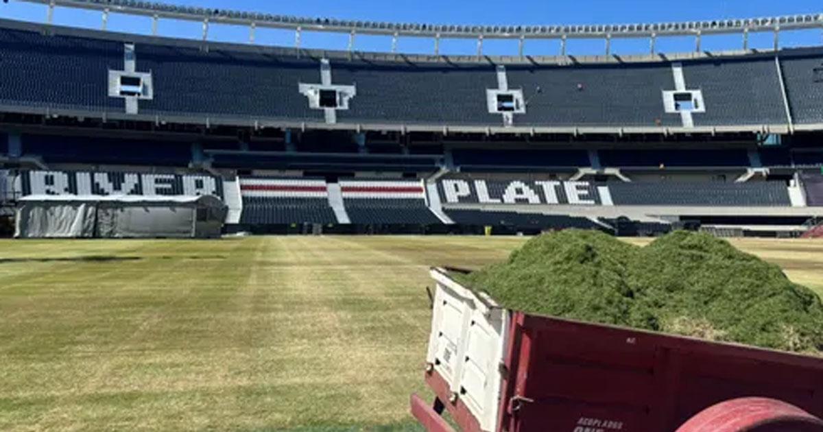 River mejoroacute el ceacutesped tras las criacuteticas de Boca- asiacute estaraacute para el Superclaacutesico