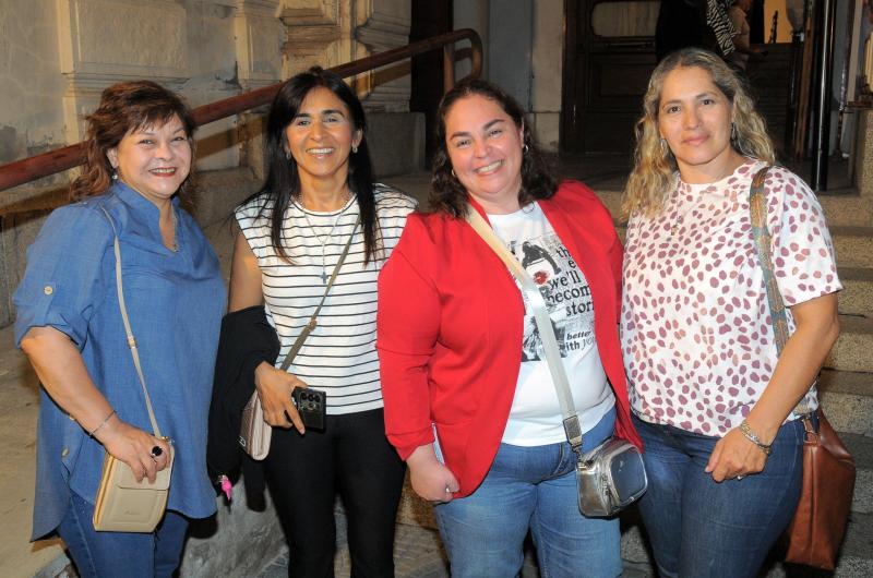 PILAR SORDO DIO CAacuteTEDRA