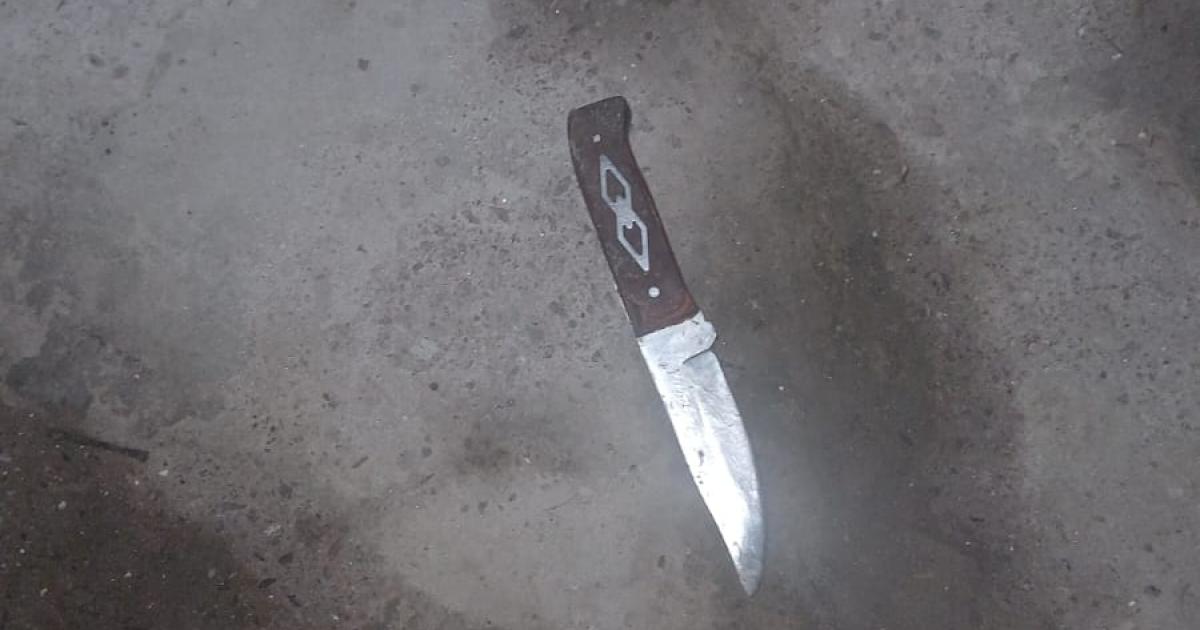 ARMA El cuchillo fue hallado a pocos metros de la brutal pelea callejera Una persona fue detenida y ser� indagada en la jornada de hoy