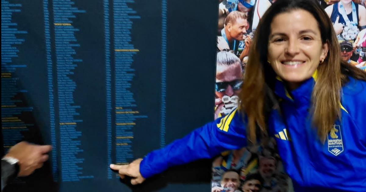 Santiaguentildea en el maratoacuten de Boston en Estados Unidos 