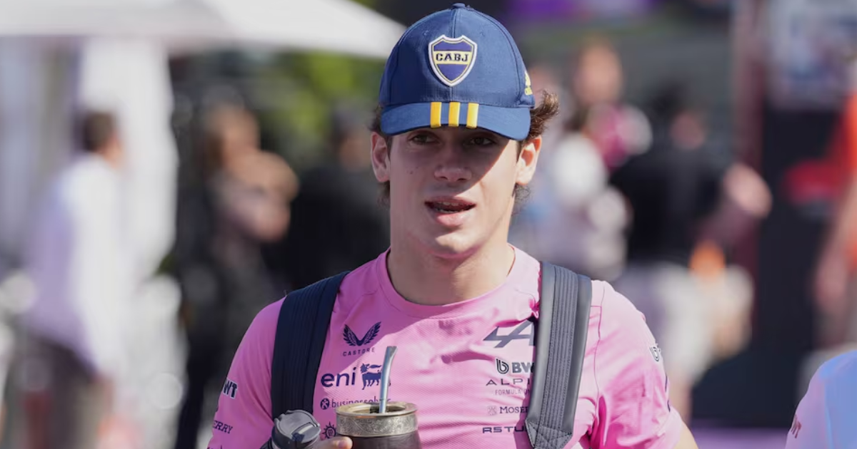 Franco Colapinto celebroacute el triunfo de Boca y prepara su exhibicioacuten en Buenos Aires