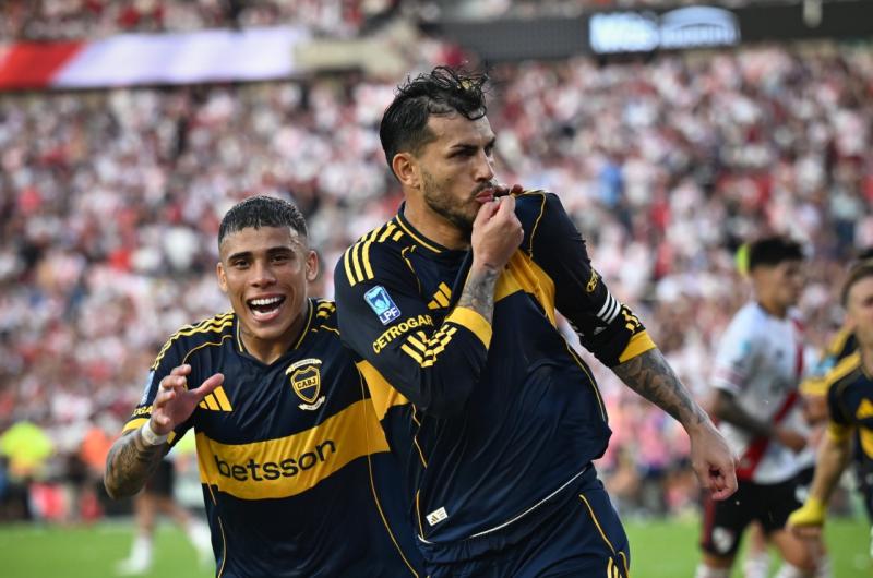 MOMENTO Leandro Paredes fue el autor del gol ante River Boca celebró gracias a su gran figura