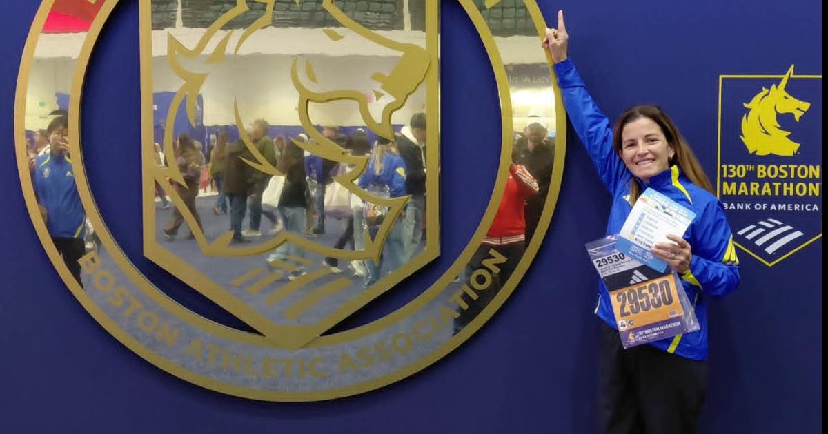 Santiaguentildea en el maratoacuten de Boston en Estados Unidos 