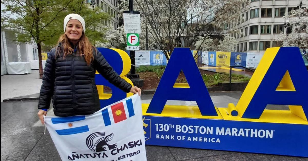 Santiaguentildea en el maratoacuten de Boston en Estados Unidos 