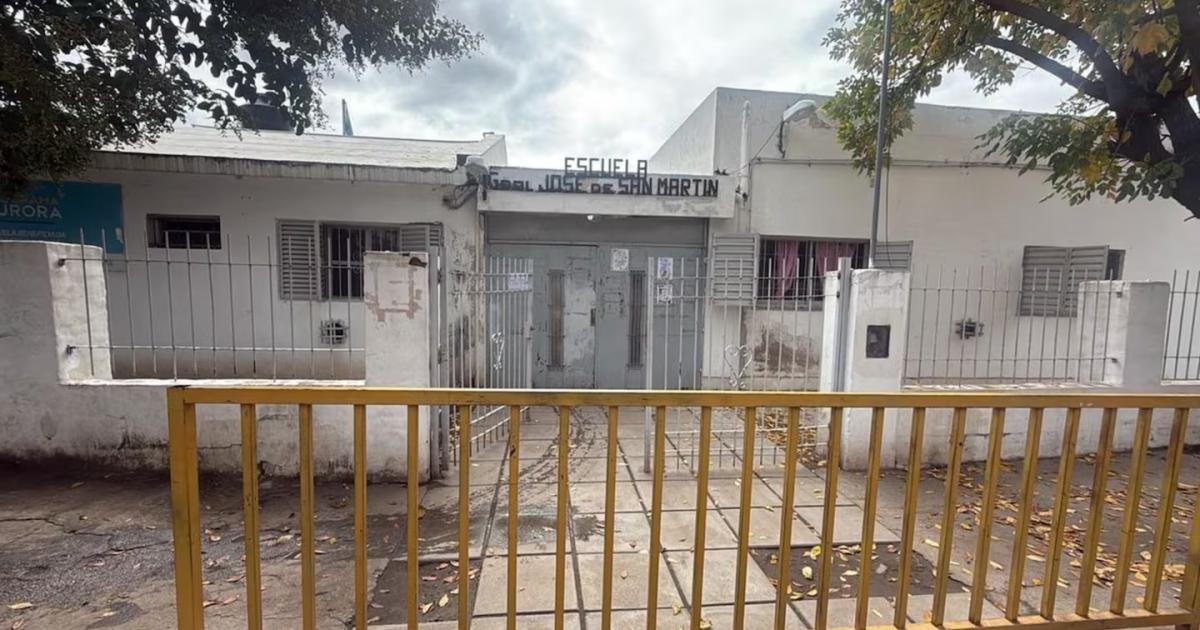 Tragedia en una escuela- un nintildeo de 11 antildeos se descompensoacute en el recreo y fallecioacute