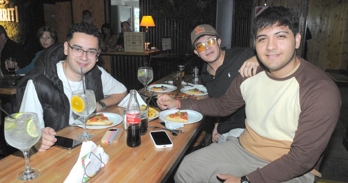 NOCHE SANTIAGUENtildeA PARA EL DISFRUTE