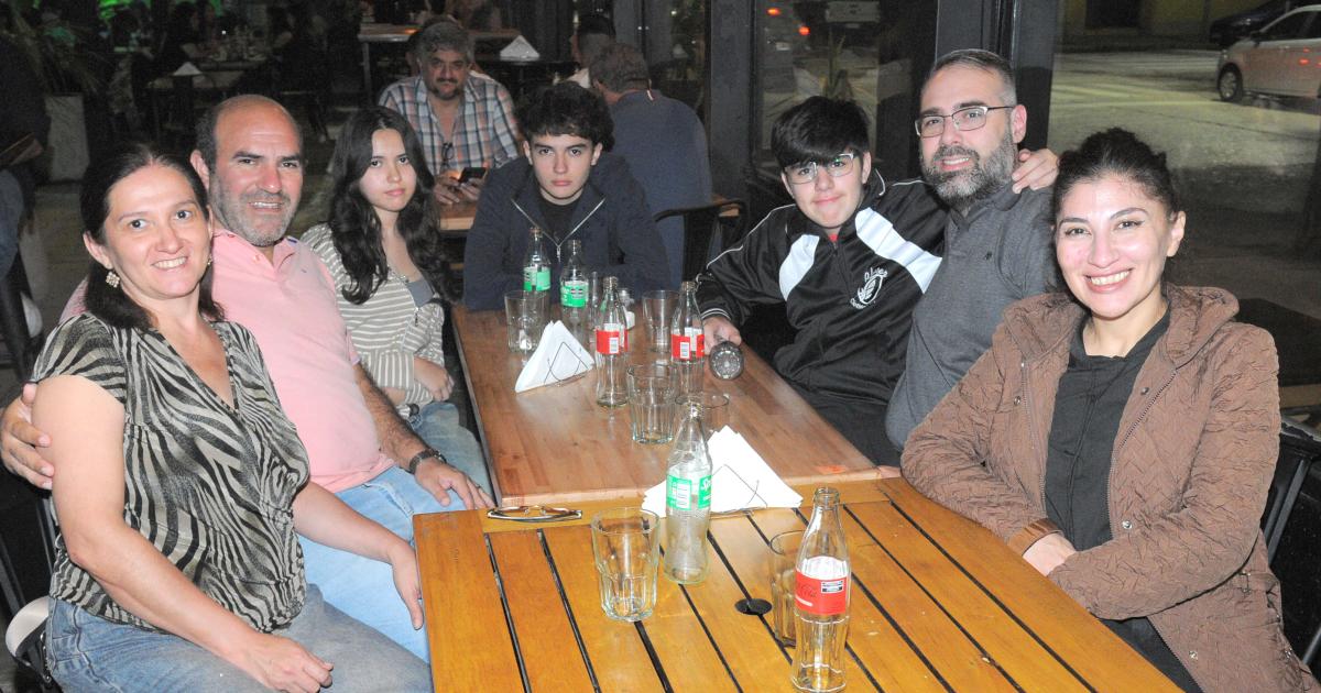 NOCHE SANTIAGUENtildeA PARA EL DISFRUTE