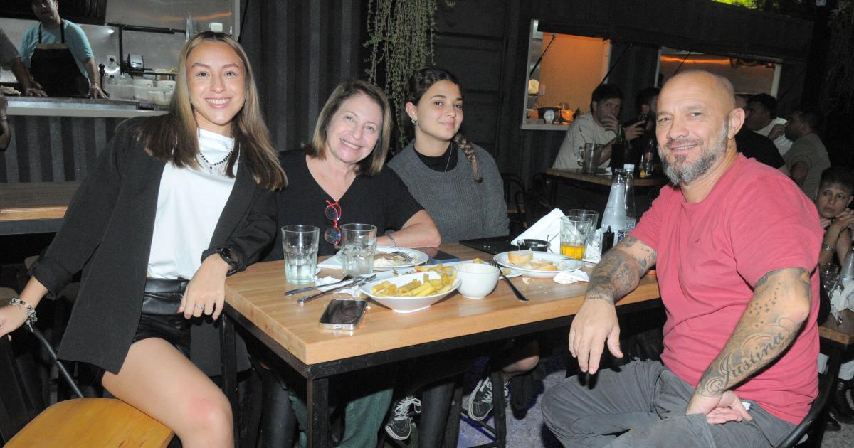 NOCHE SANTIAGUENtildeA PARA EL DISFRUTE