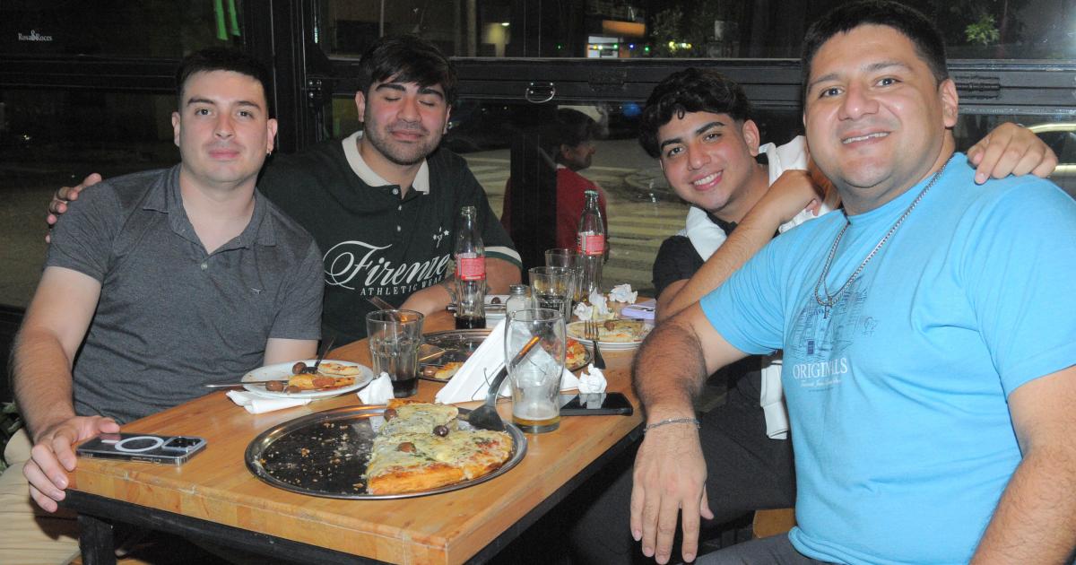 NOCHE SANTIAGUENtildeA PARA EL DISFRUTE