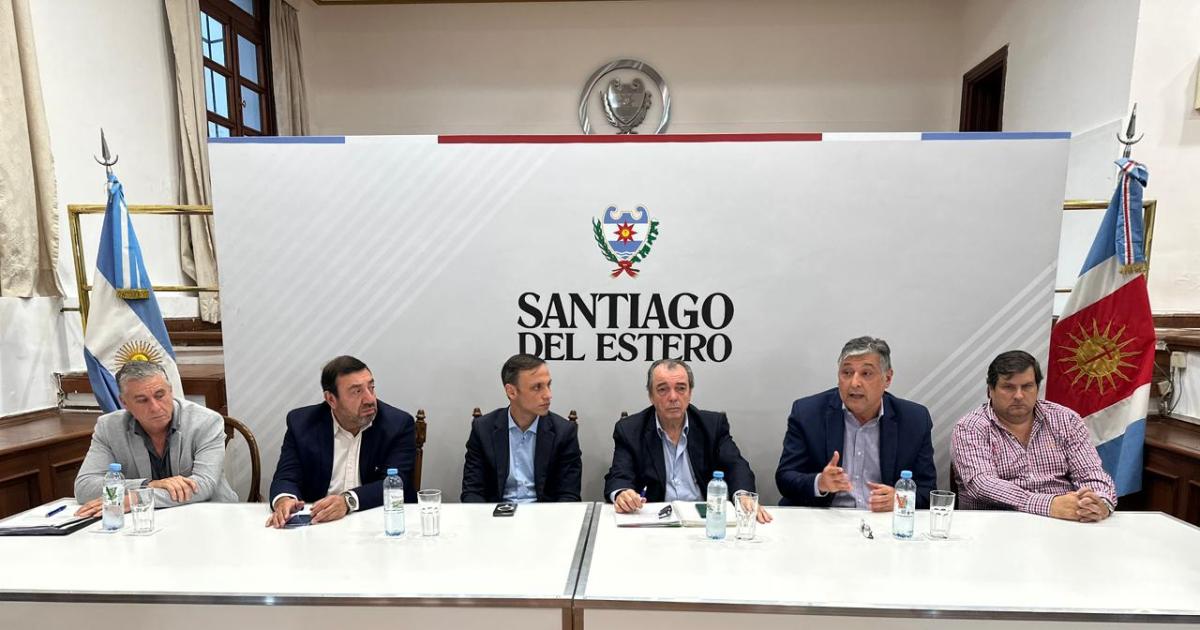 Provincia y municipio reubican a vecinos afectados por inundaciones