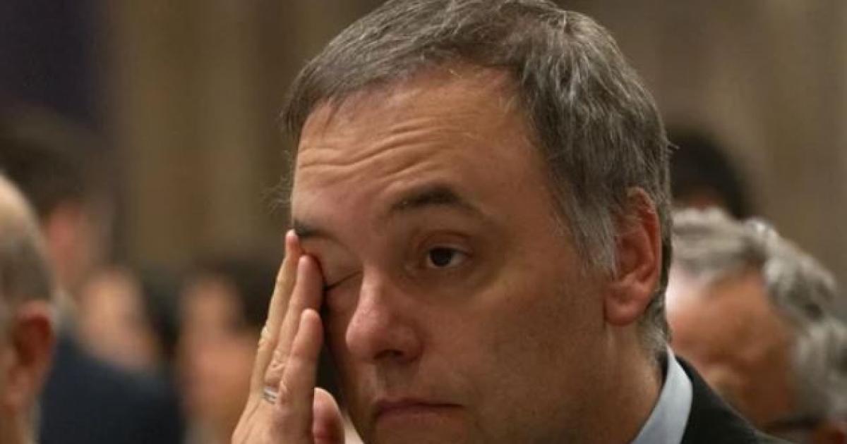 Declaran que hubo un pago en doacutelares por fuera en la venta del departamento de Adorni